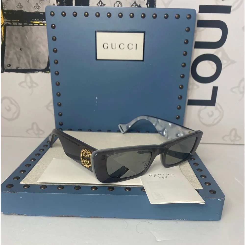 New 🔥🔥GUCCI Acetate Rectangular GG0516S Sunglasses Grey Gold